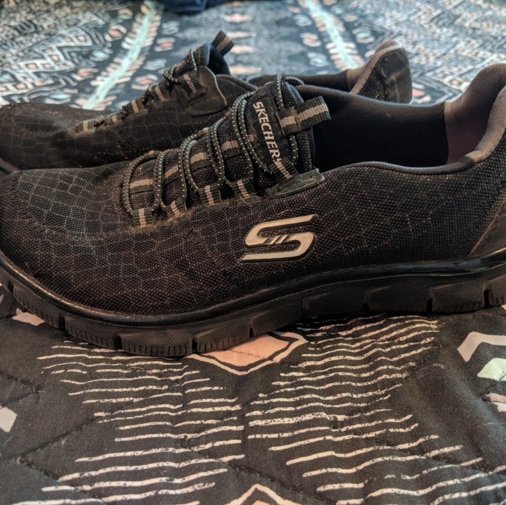 Skechers shoes